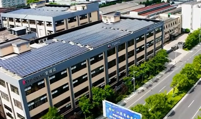 Entre na fábrica de bebidas Everich-Kingvac