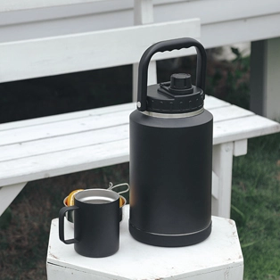 Growler de cerveja isolado 128 oz atacado 01001